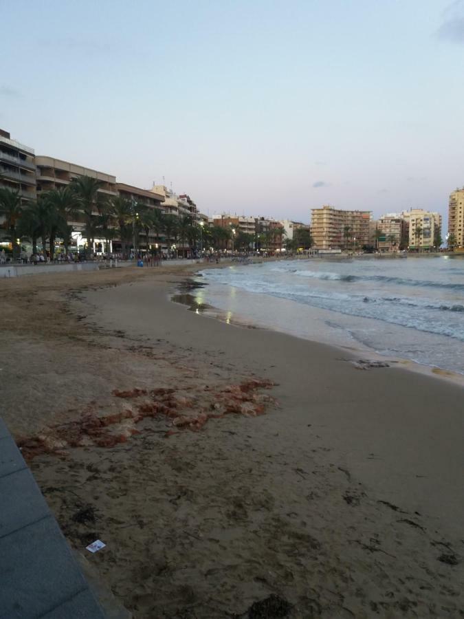 Apartamento La Casa De Mi Madre Torrevieja Exterior foto